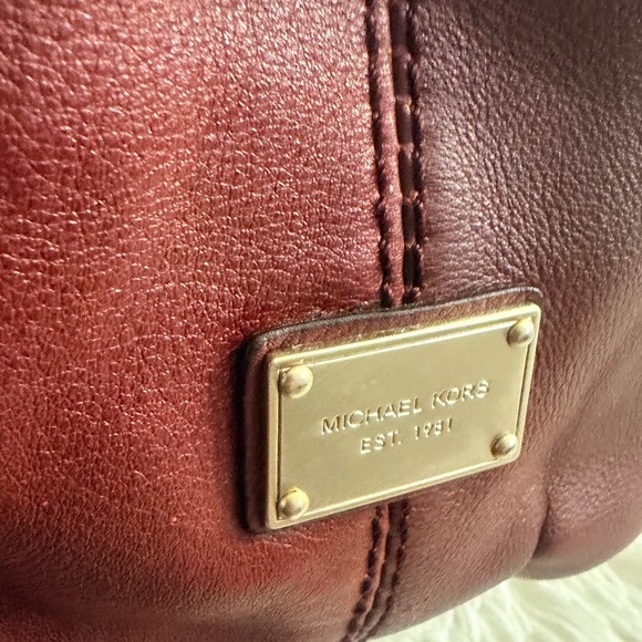 Michael Kors Vintage 2006” Astor Grommet Laced Large Leather Hobo Bag - Picture 9 of 15